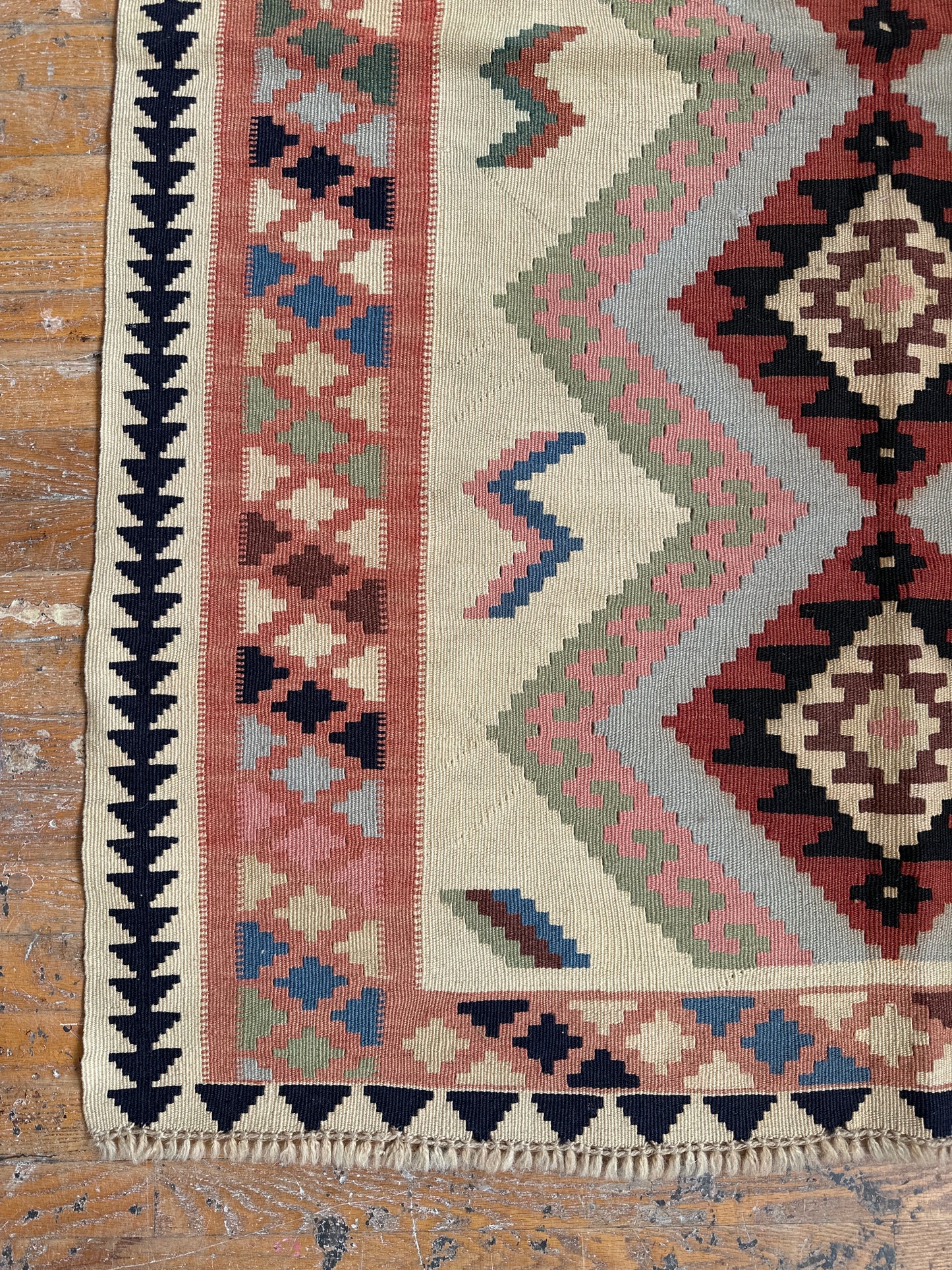 Vintage Turkish Kilim Rug - 5