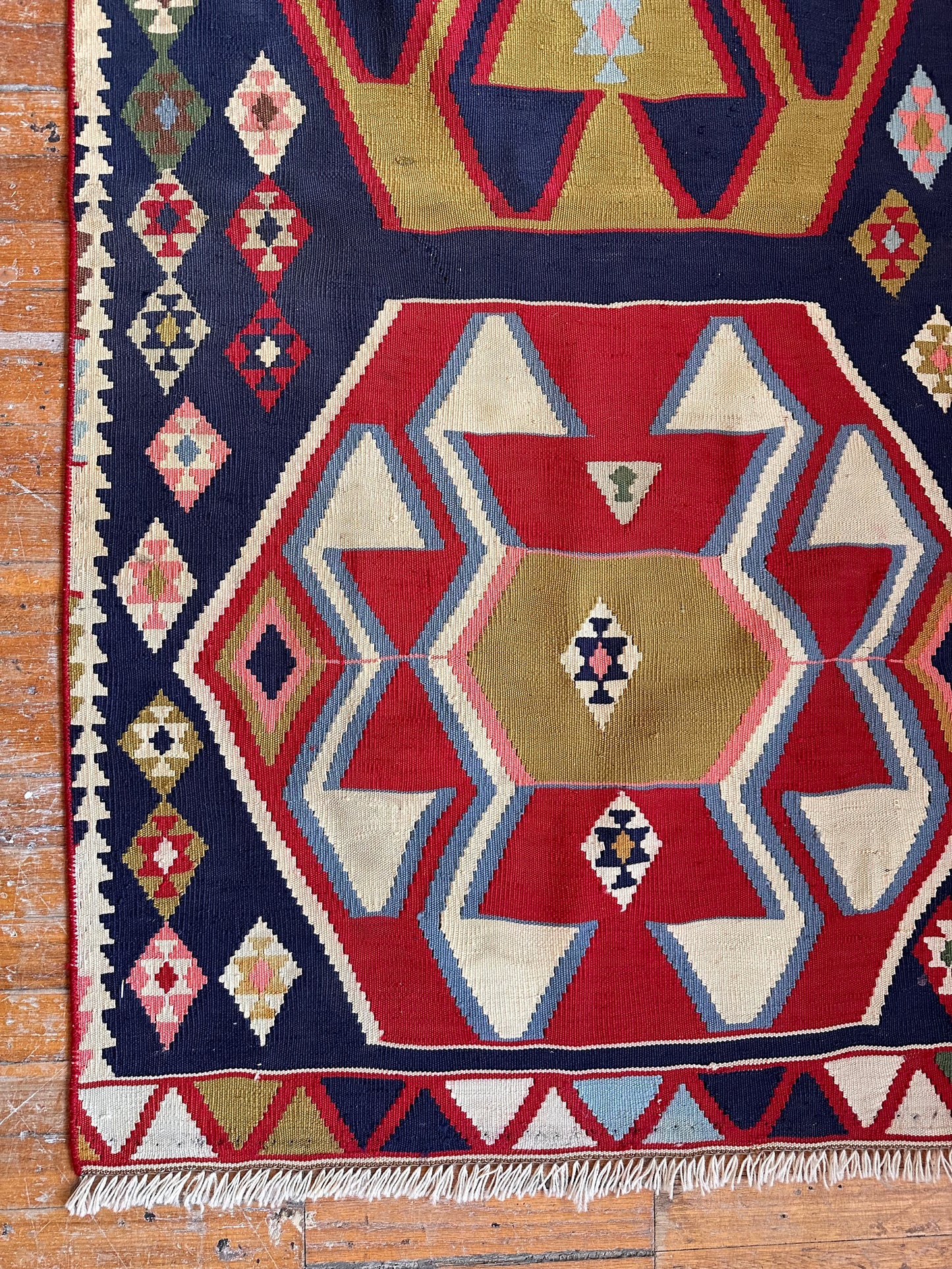 Turkish Kilim Small/Medium Rug - 4