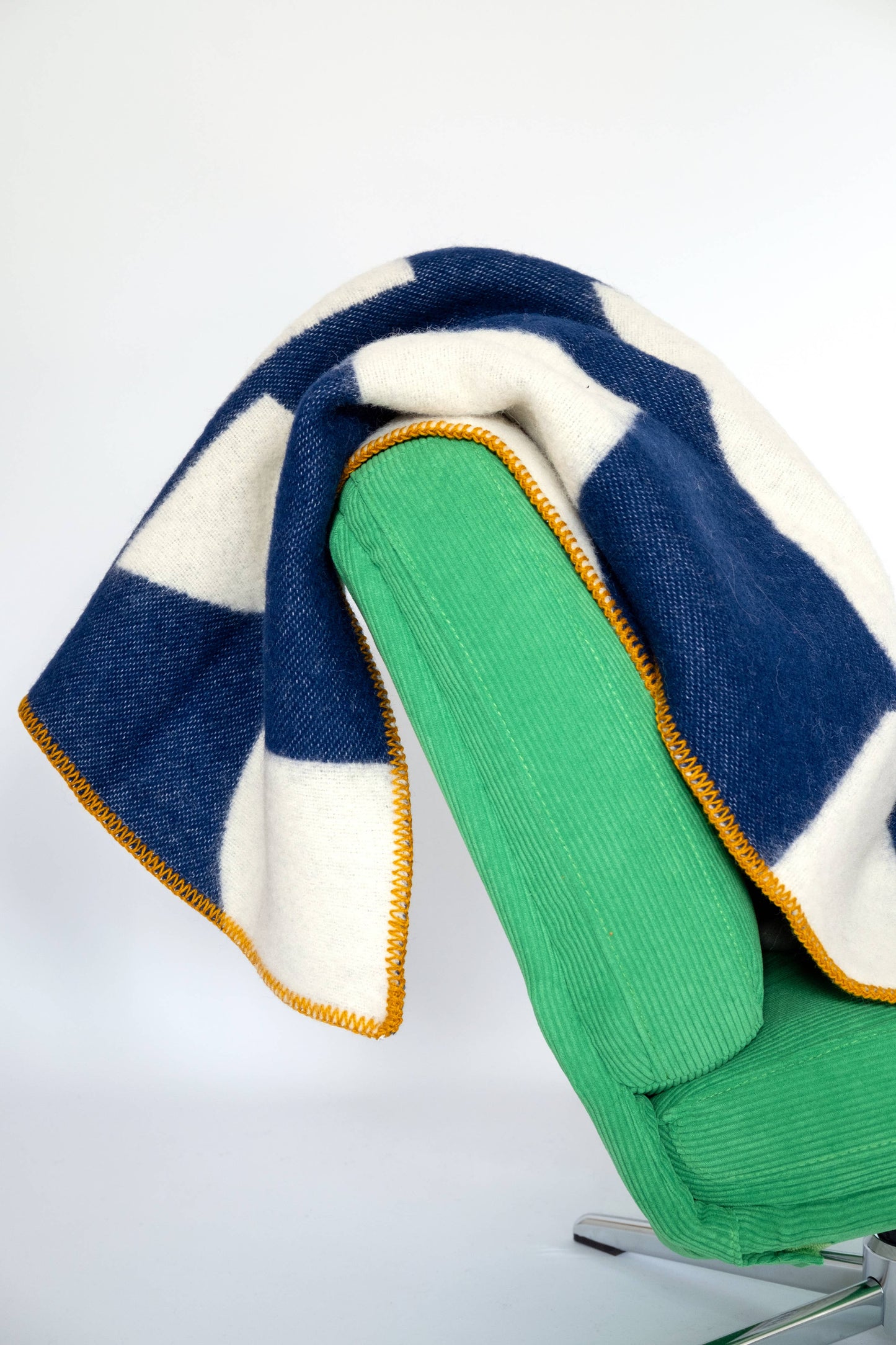 Wool Throw Blanket: Deko Navy